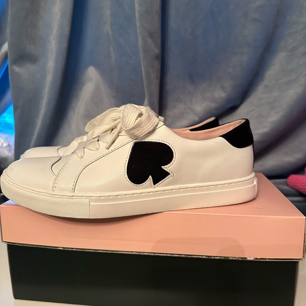Kate spade adorable sneakers